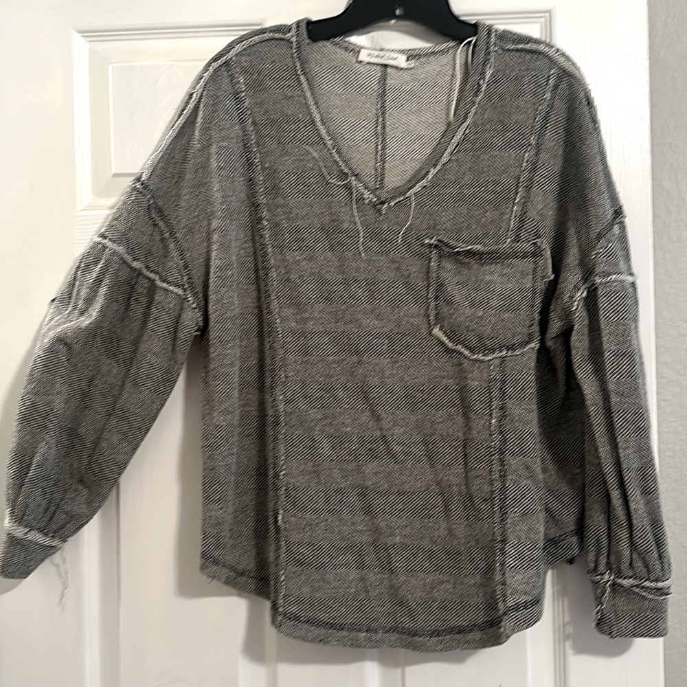 Raw Edges Pocket Sweatshirt